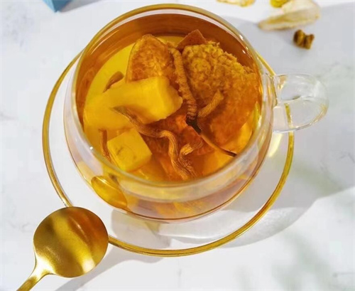 冬蟲夏草營養(yǎng)酒的制作方法 冬蟲夏草怎么泡酒？