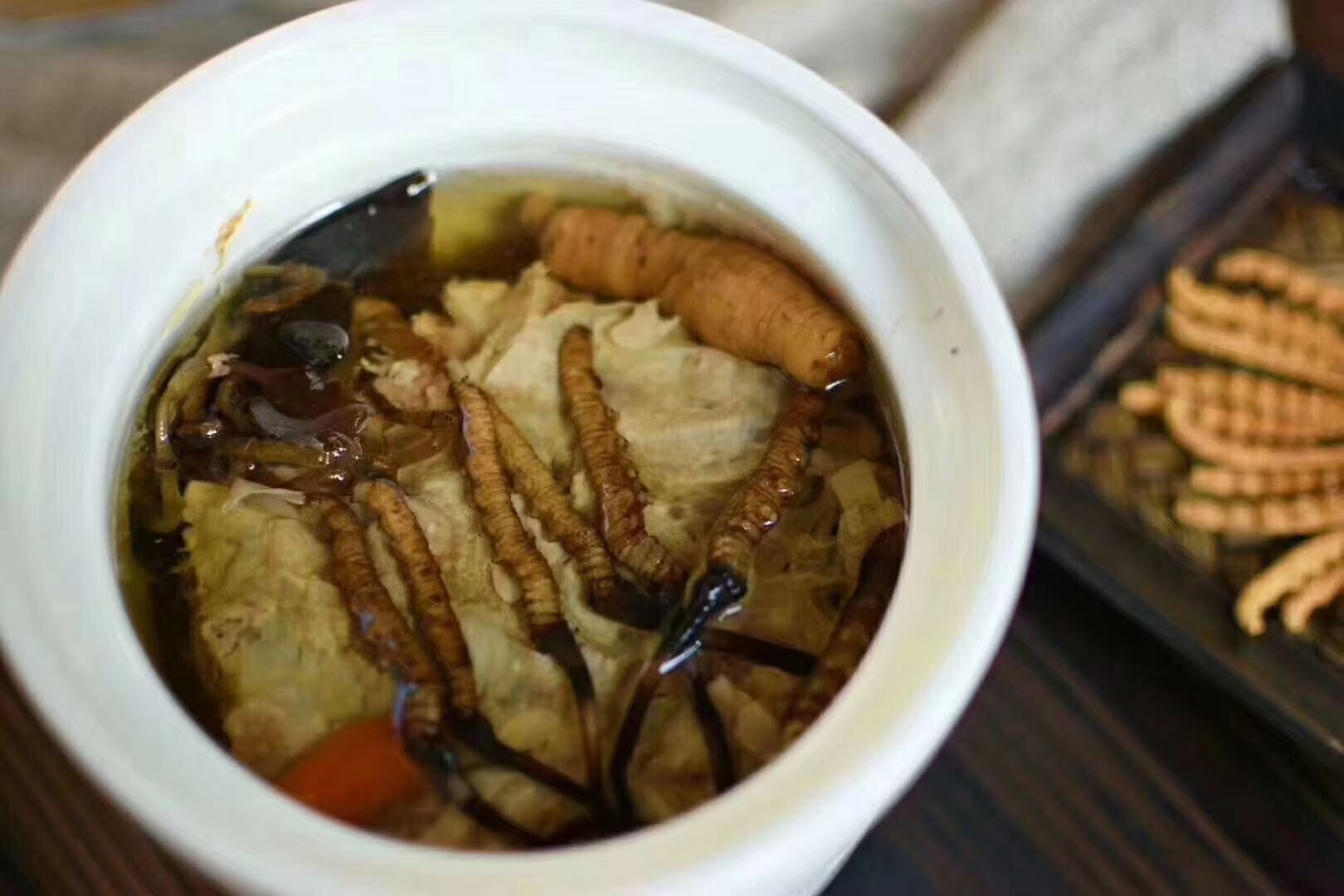 冬蟲(chóng)夏草怎么食用？